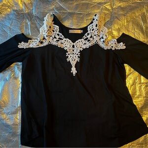 Elegant Black Blouse brand new size 3XL, fits like 1X